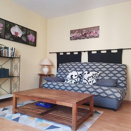 Charmante Maisonnette 2 Personnes Avec Wifi Surgères المظهر الخارجي الصورة